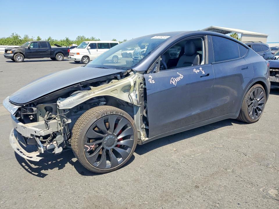 2022 Tesla Model y VIN 7SAYGDEF8NF394118 COPART salvage auction — FRONT END, Ca - Salvage Certificate, sold $10,700 on 2026-07-16 (photo 1)