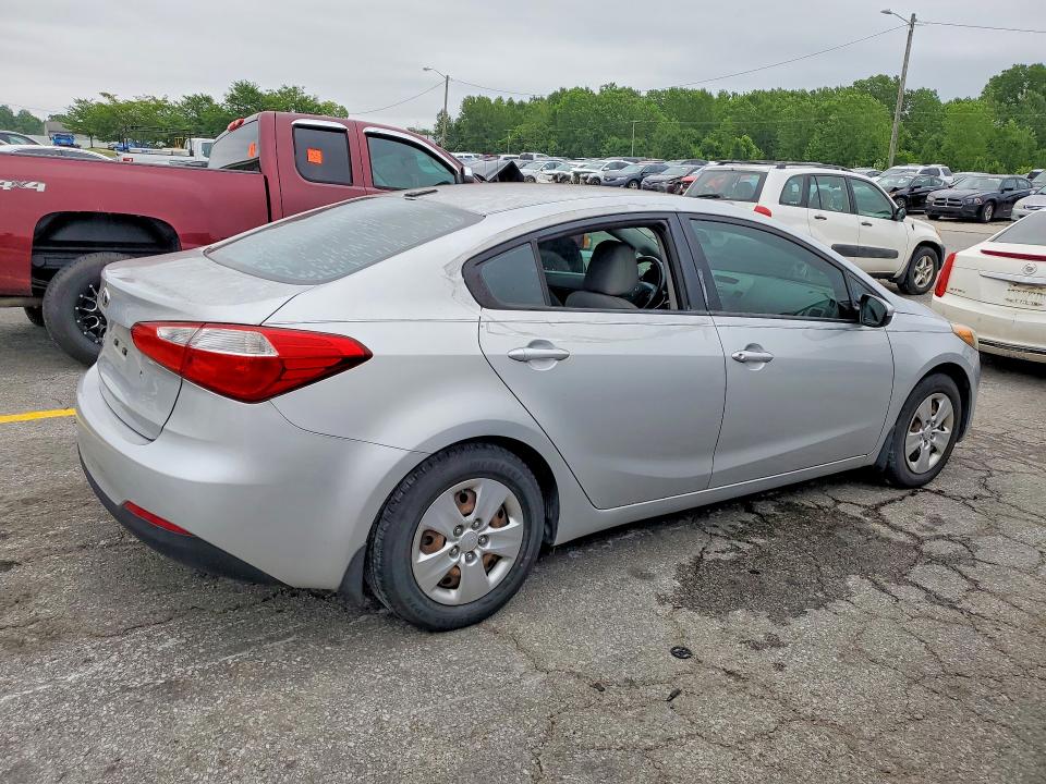 2015 Kia VIN KNAFK4A62F5408085 COPART salvage auction — VANDALISM, Ky - Certificate Of Title, sold $575 on 2026-07-30 (photo 3)