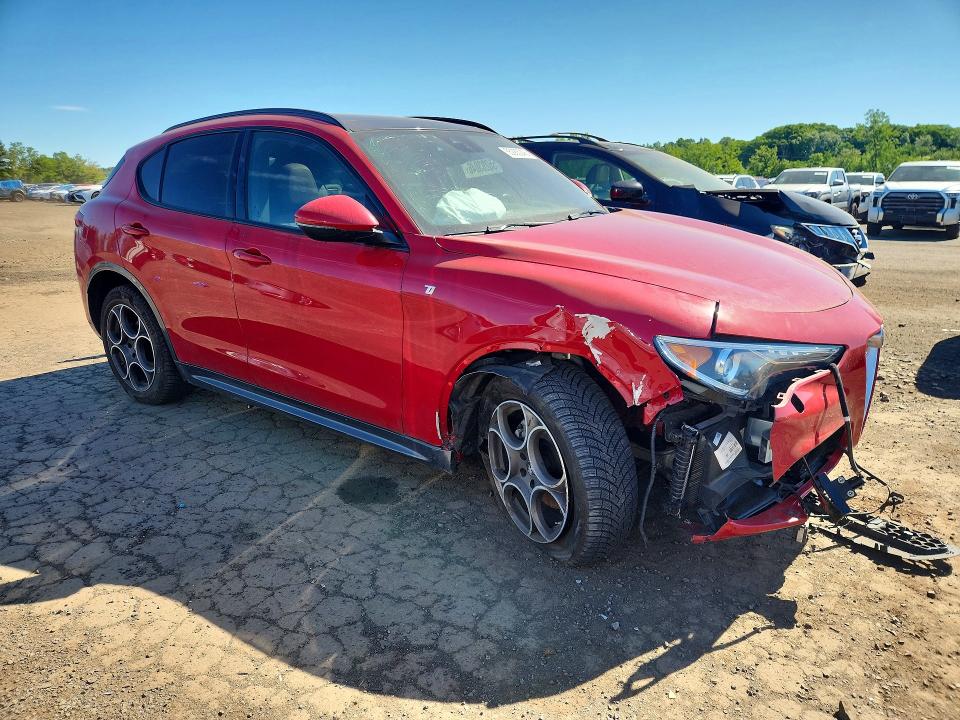 2023 Alfa romeo Stelvio VIN ZASPAKBN3P7D50537 COPART salvage auction — FRONT END, Ct - Cert Of Title-Salvage, sold $5,400 on 2026-07-17 (photo 4)
