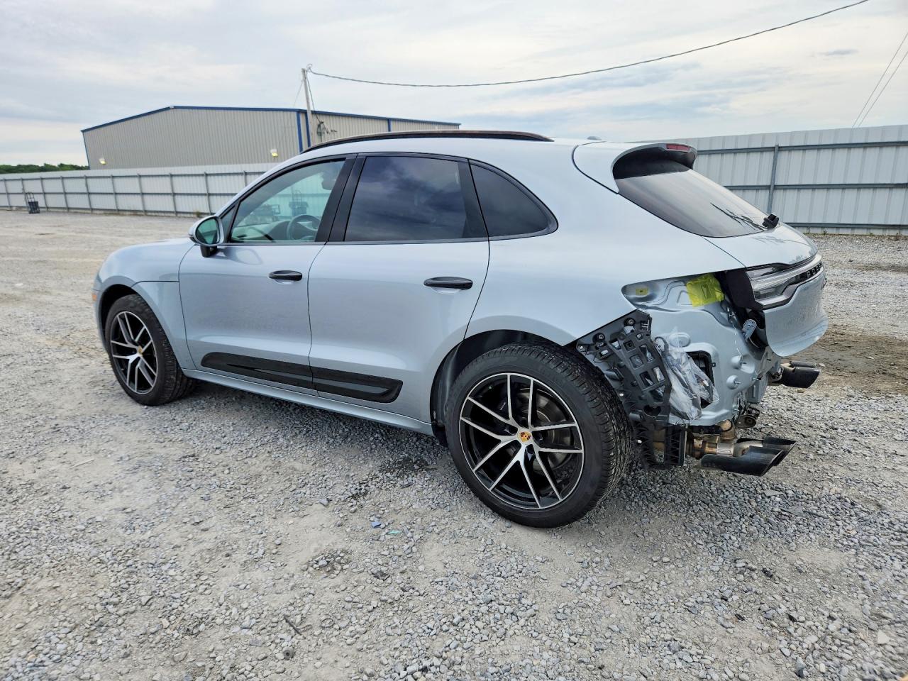 2023 Porsche Macan VIN WP1AA2A52PLB07873 COPART salvage auction — Rear End, NC - SALVAGE CERTIFICATE OF TITLE, sold $30,500 on 2026-07-01 (photo 2)
