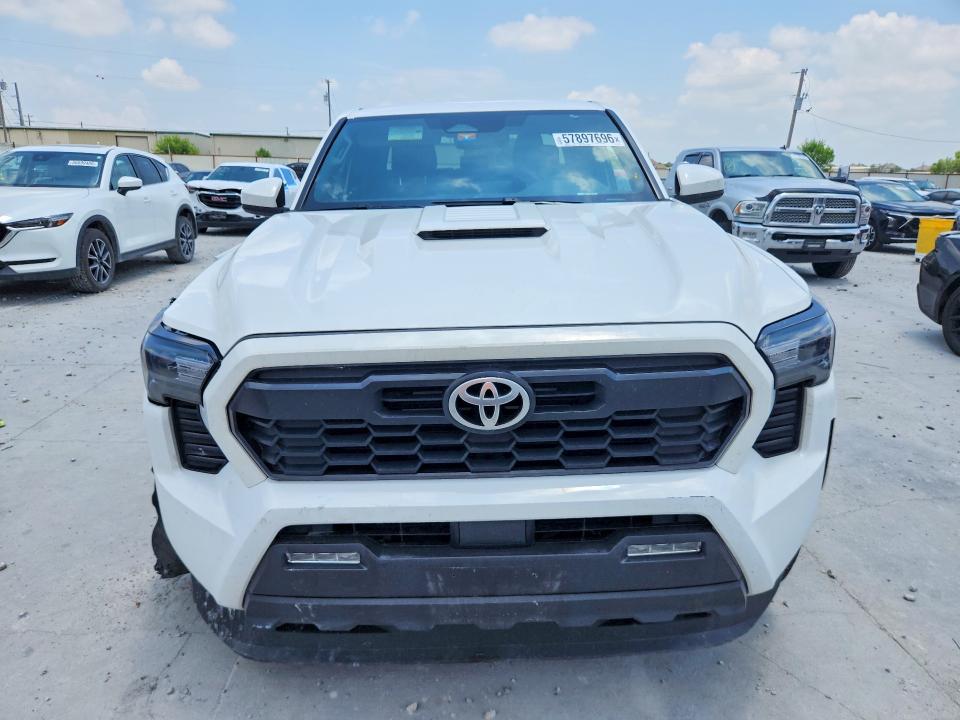 2025 Toyota Tacoma VIN 3TYKB5FN6ST030224 COPART salvage auction — FRONT END, Tx - Salvage Vehicle Title, sold $22,900 on 2026-07-31 (photo 5)