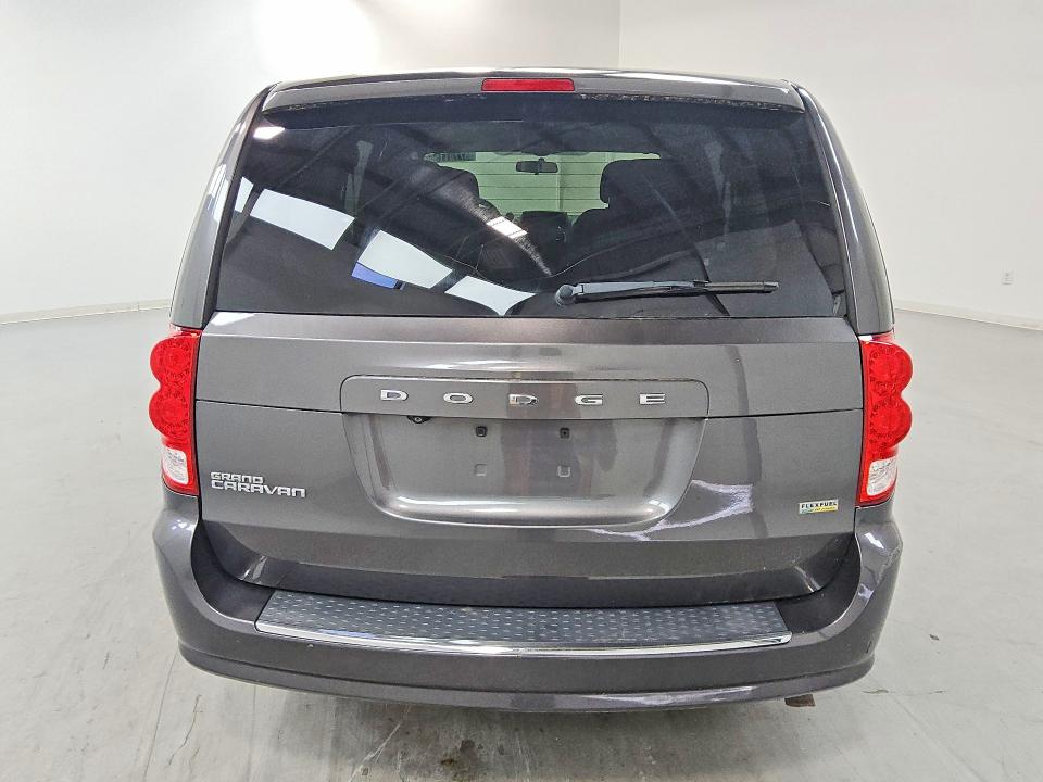 2017 Dodge Caravan VIN 2C4RDGBG0HR595710 COPART salvage auction — NORMAL WEAR, Nj - Certificate Of Title, sold $200 on 2026-07-28 (photo 6)