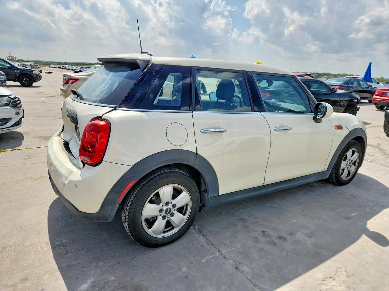 2019 Mini Cooper VIN WMWXU1C51K2J02444 COPART salvage auction — Rear End, TX - SALVAGE VEHICLE TITLE, sold $3,850 on 2026-07-09 (photo 3)