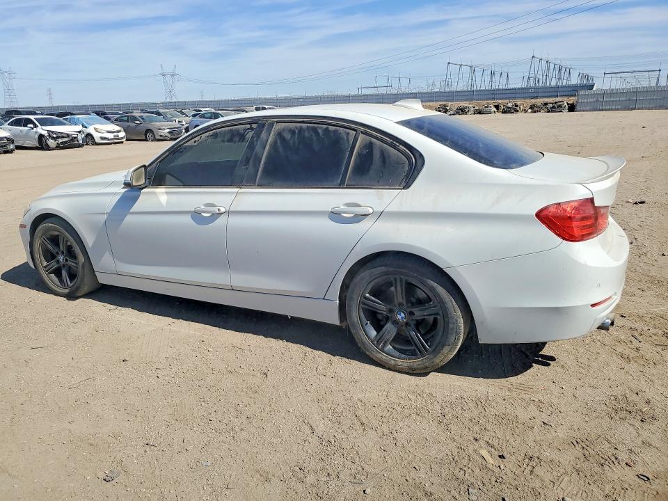 2015 BMW 3 series VIN WBA3C1C56FK119232 COPART salvage auction — MINOR DENT/SCRATCHES, Ca - Dis/Dlr/Exp App For Dup Clean, sold $925 on 2026-07-20 (photo 2)