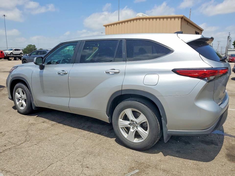 2023 Toyota Highlander VIN 5TDKDRAH4PS517010 COPART salvage auction — WATER/FLOOD, Oh - Cert Of Title-Salvage Flood, sold $13,000 on 2026-07-08 (photo 2)