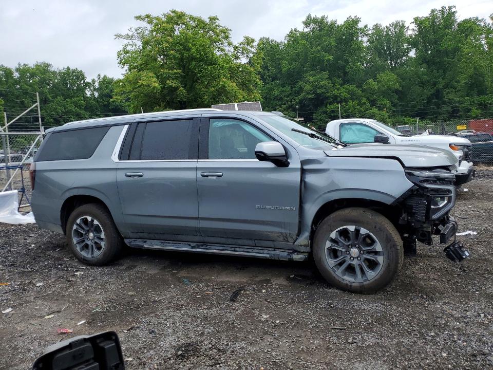 2026 Chevrolet Suburban VIN 1GNS6CKD8TR112741 COPART salvage auction — FRONT END, Salvage Title, sold $20,200 on 2026-07-28 (photo 4)