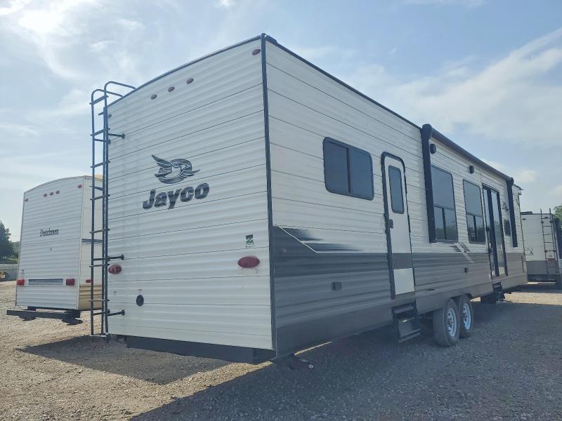 2023 Jaco jay flight VIN 1UJBC0BV1P11K0080 COPART salvage auction — HAIL, IA - CERTIFICATE OF TITLE, sold $5,500 on 2026-07-28 (photo 4)