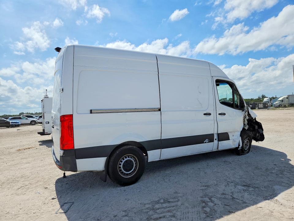 2024 Mercedes-benz VIN W1Y4KBHYXRT169600 COPART salvage auction — FRONT END, Ca - Certificate Of Title, sold $12,100 on 2026-07-03 (photo 3)