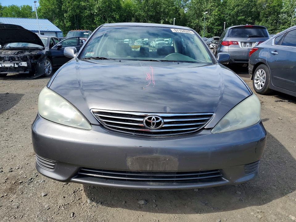 2005 Toyota Camry VIN 4T1BE32K15U503736 COPART salvage auction — REAR END, MA - CERT OF TITLE-SALVAGE, sold $475 on 2026-07-02 (photo 5)