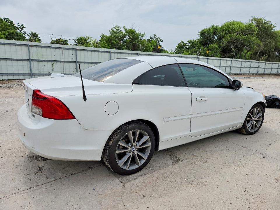 2013 Volvo C70 VIN YV1672MC5DJ137063 COPART salvage auction — SIDE, TX - SALVAGE VEHICLE TITLE (P), sold $200 on 2026-08-18 (photo 3)