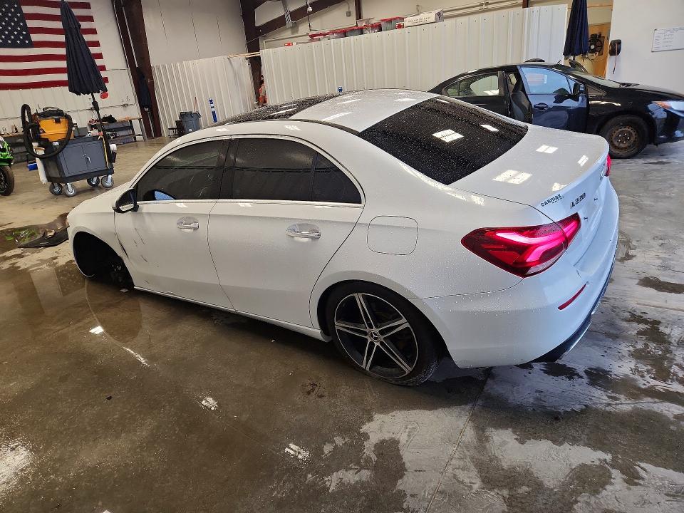 2019 Mercedes-benz A-klasse VIN WDD3G4FBXKW020934 COPART salvage auction — SIDE, Me - Cert Of Title-Salvage Collisio, sold $5,400 on 2026-08-07 (photo 2)