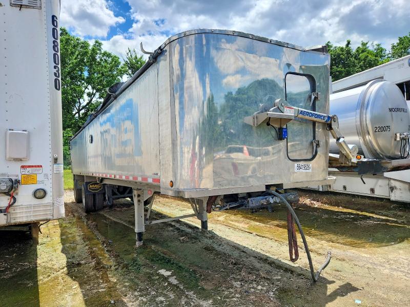 2022 Mac Trailer VIN 5MADN3921NS062648 COPART salvage auction — ROLLOVER, PA - CERTIFICATE OF SALVAGE, sold $1,150 on 2026-07-30 (photo 1)