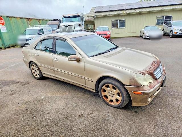 2005 Mercedes-benz C-klasse VIN WDBRF81J55F638131 COPART salvage auction — REAR END, Hi - Certificate Of Salvage, sold $1 on 2026-08-24 (photo 4)