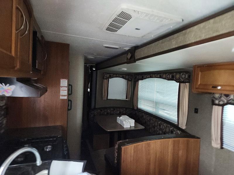 2017 Keystone rv . VIN 4YDT30324H3151710 COPART salvage auction — WATER/FLOOD, LA - CERT OF TITLE-WATER DAMAGED (P), sold $1,100 on 2026-07-28 (photo 6)