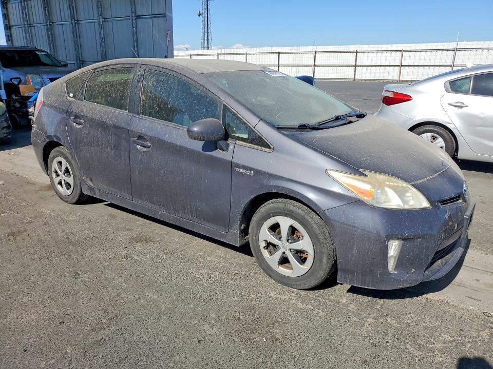 2013 Toyota Prius VIN JTDKN3DU9D5575599 COPART salvage auction — MINOR DENT/SCRATCHES, Ca - Dis/Dlr/Exp Only Clean Title, sold $2,550 on 2026-07-09 (photo 4)