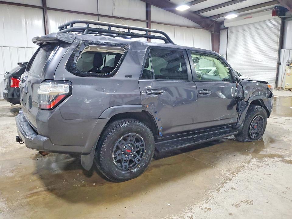 2018 Toyota VIN JTEBU5JR1J5485322 COPART salvage auction — ROLLOVER, Pa - Certificate Of Salvage, sold $425 on 2026-07-29 (photo 3)
