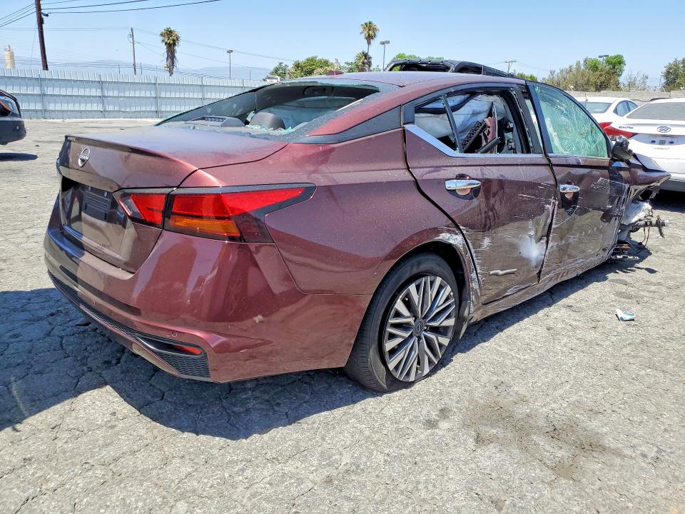 2025 Nissan Altima VIN 1N4BL4DV3SN324410 COPART salvage auction — FRONT END, Fl - Dis/Dlr/Exp Only Salvage Title, sold $2,950 on 2026-07-02 (photo 3)