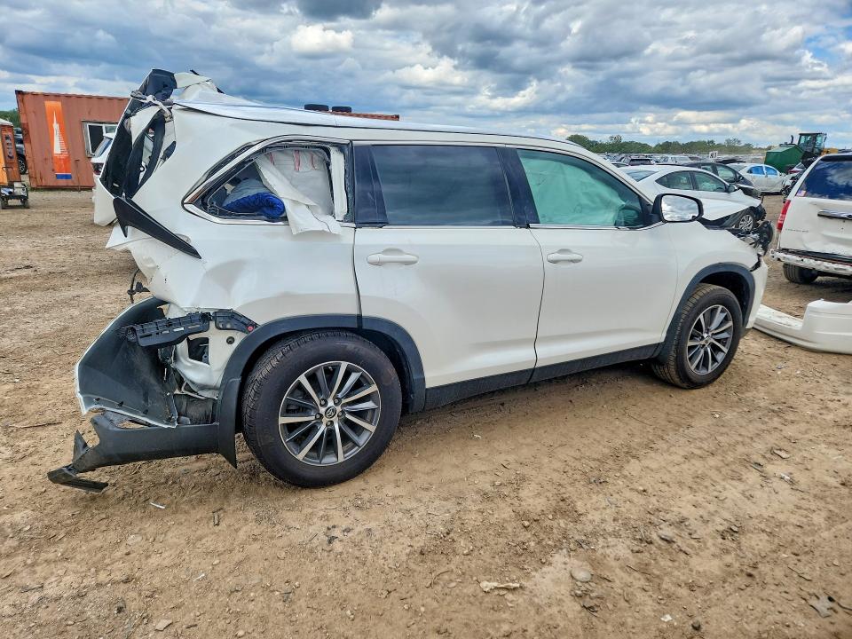 2019 Toyota Highlander VIN 5TDJZRFH4KS722745 COPART salvage auction — REAR END, Il - Salvage Certificate, sold $4,550 on 2026-07-28 (photo 3)