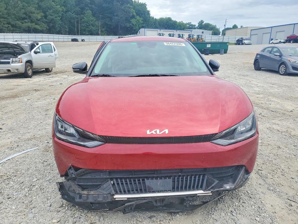 2022 Kia Ev6 VIN KNDC34LA1N5042395 COPART salvage auction — ROLLOVER, Ga - Cert Of Title-Salvage, sold $6,600 on 2026-07-22 (photo 5)