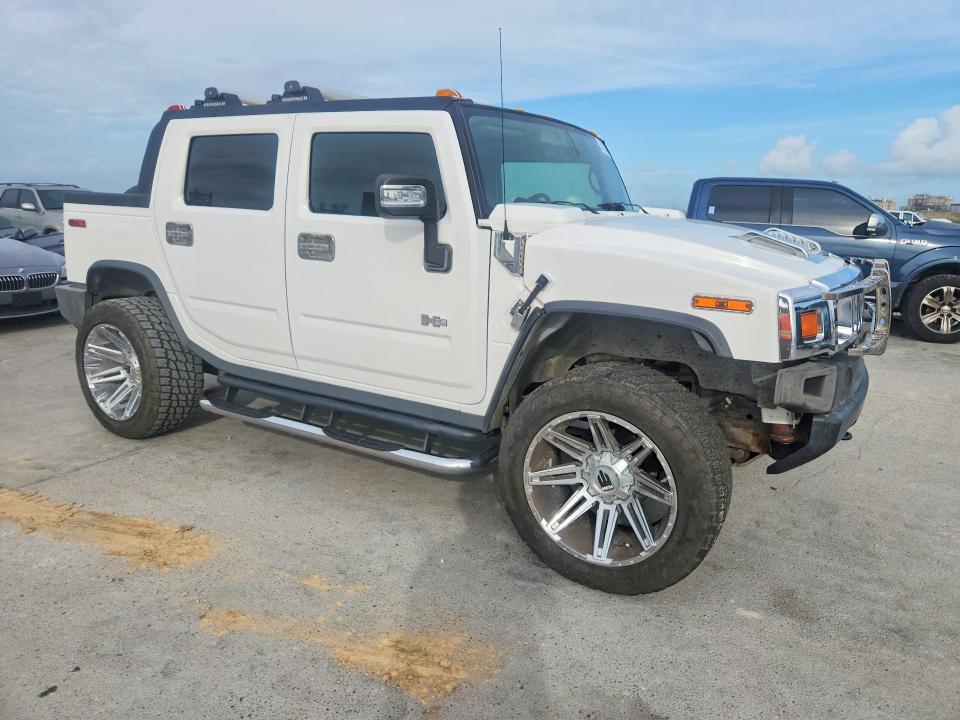 2006 Hummer H2 VIN 5GRGN22U06H106842 COPART salvage auction — WATER/FLOOD, LA - CERTIFICATE OF TITLE, sold $8,000 on 2026-07-08 (photo 4)