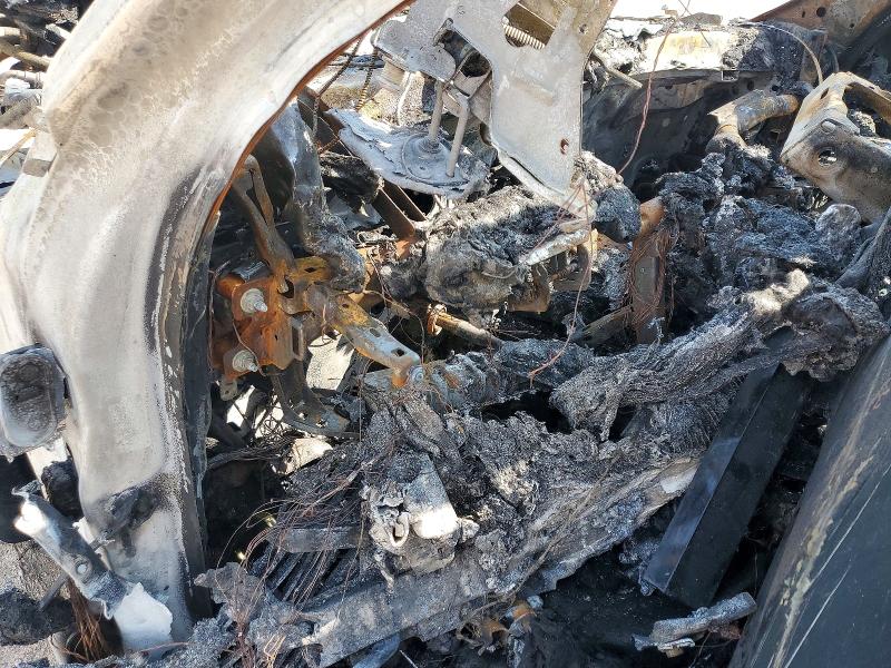 2020 BMW X4 VIN 5UX2V1C08LLZ32461 COPART salvage auction — BURN, Va - Non-Repairable Certificate, sold $350 on 2026-07-27 (photo 9)