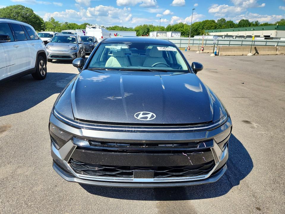 2024 Hyundai Sonata VIN KMHL64JA9RA411863 COPART salvage auction — REAR END, Fl - Certificate Of Title, sold $13,500 on 2026-07-13 (photo 5)
