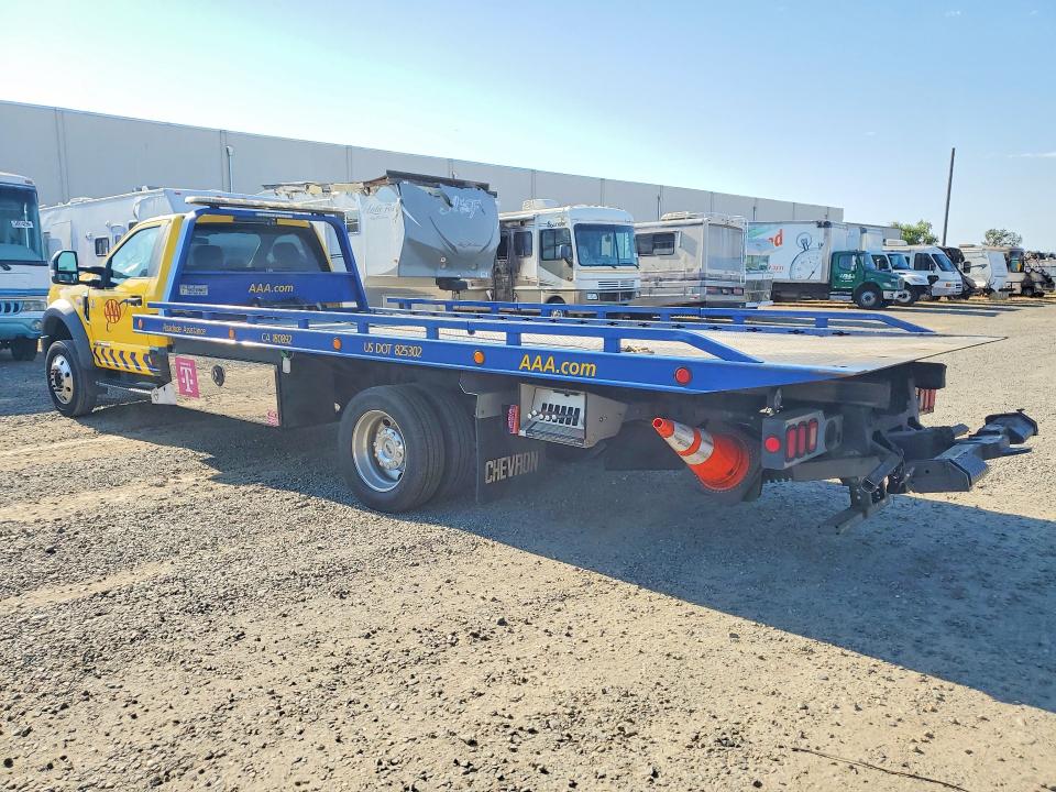 2019 Ford VIN 1FDUF5GT2KEF91303 COPART salvage auction — NORMAL WEAR, Ca - Dis/Dlr/Exp Only Clean Title (P), sold $29,250 on 2026-07-06 (photo 2)