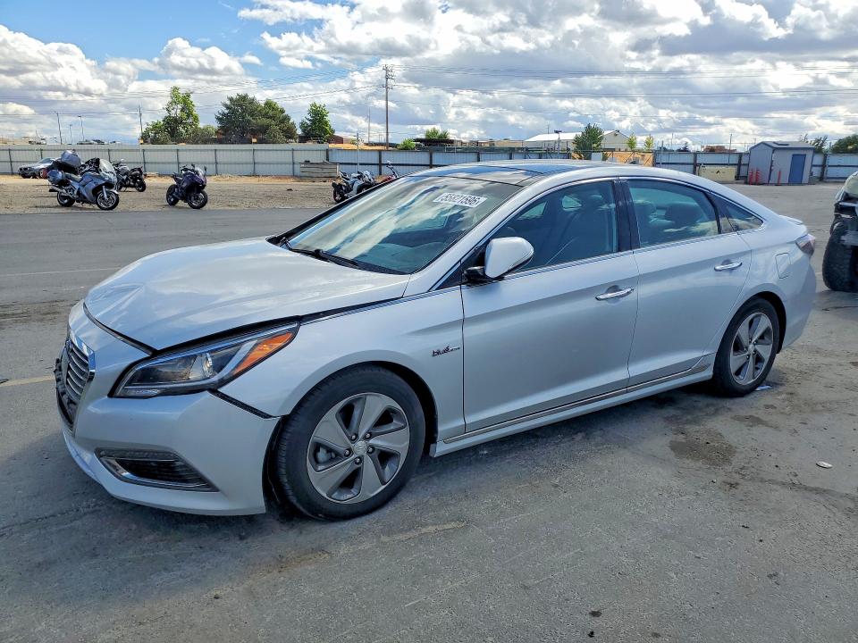 2016 Hyundai VIN KMHE34L10GA009130 COPART salvage auction — FRONT END, Id - Salvage Certificate Of Title, sold $800 on 2026-07-16 (photo 1)