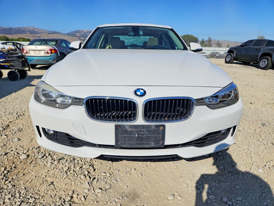 2012 BMW 3er VIN WBA3C1C5XCF433468 COPART salvage auction — SIDE, Ca - Salvage Certificate, sold $525 on 2026-07-02 (photo 5)