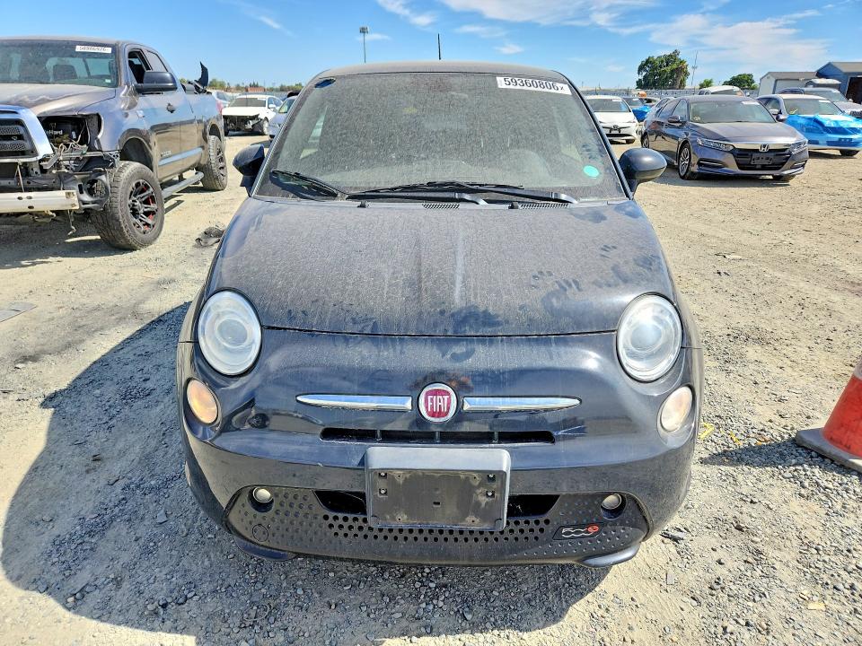 2016 Fiat 500 VIN 3C3CFFGE4GT193111 COPART salvage auction — NORMAL WEAR, CA - DIS/DLR/EXP ONLY CLEAN TITLE, sold $925 on 2026-08-04 (photo 9)