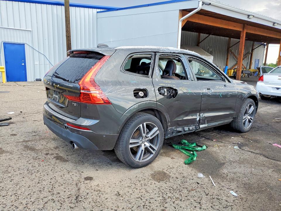 2018 Volvo VIN LYV102RK8JB113297 COPART salvage auction — STRIPPED, Co - Dis/Dlr/Exp Only Clean Title, sold $6,400 on 2026-07-09 (photo 3)