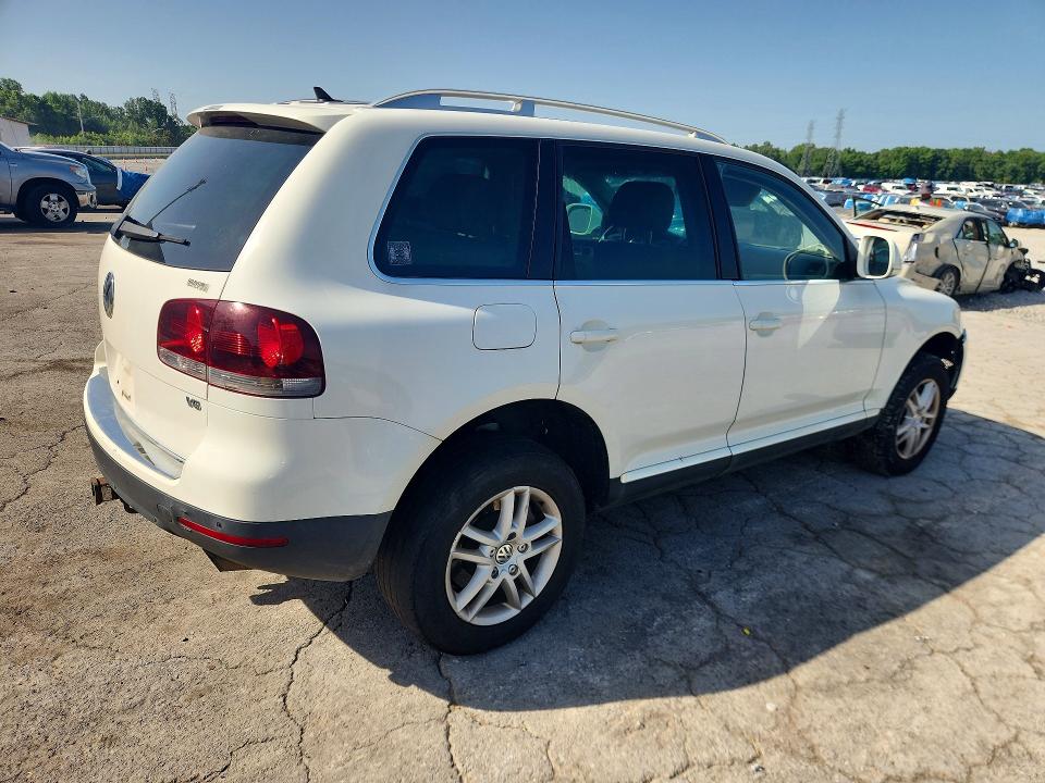 2009 Volkswagen Touareg VIN WVGBE77L59D015999 COPART salvage auction — WATER/FLOOD, Tn - Salvage Cert-Water Damage, sold $400 on 2026-07-09 (photo 3)