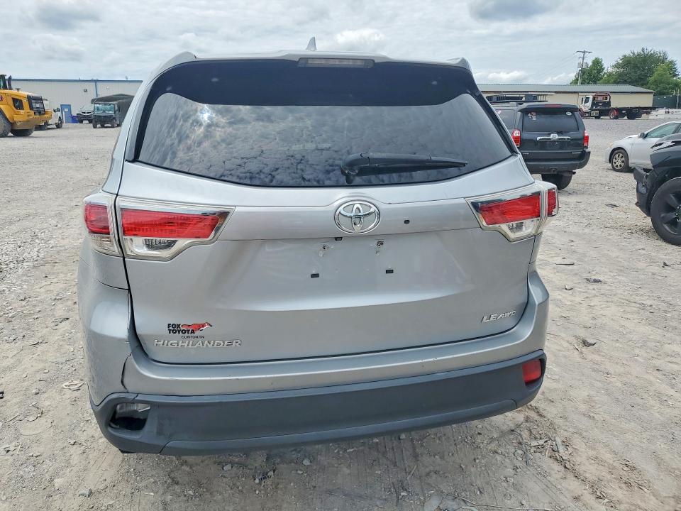 2016 Toyota Highlander VIN 5TDBKRFHXGS307722 COPART salvage auction — MINOR DENT/SCRATCHES, Tn - Certificate Of Title (P), sold $7,700 on 2026-07-09 (photo 6)