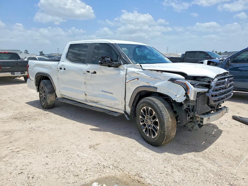 2024 Toyota Tundra VIN 5TFJA5DBXRX162877 COPART salvage auction — FRONT END, Tx - Salvage Vehicle Title, sold $16,000 on 2026-08-21 (photo 4)