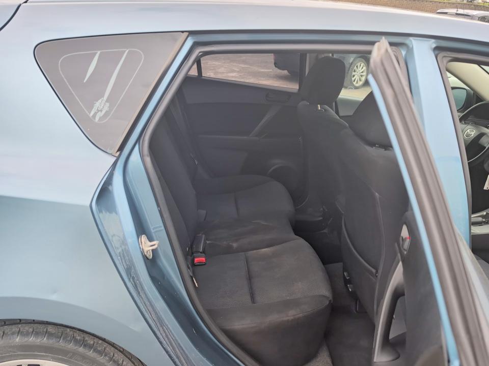 2010 Mazda 3 VIN JM1BL1HF9A1299336 COPART salvage auction — NORMAL WEAR, Ns - Cert Of Registration (P), sold $450 on 2026-07-15 (photo 6)