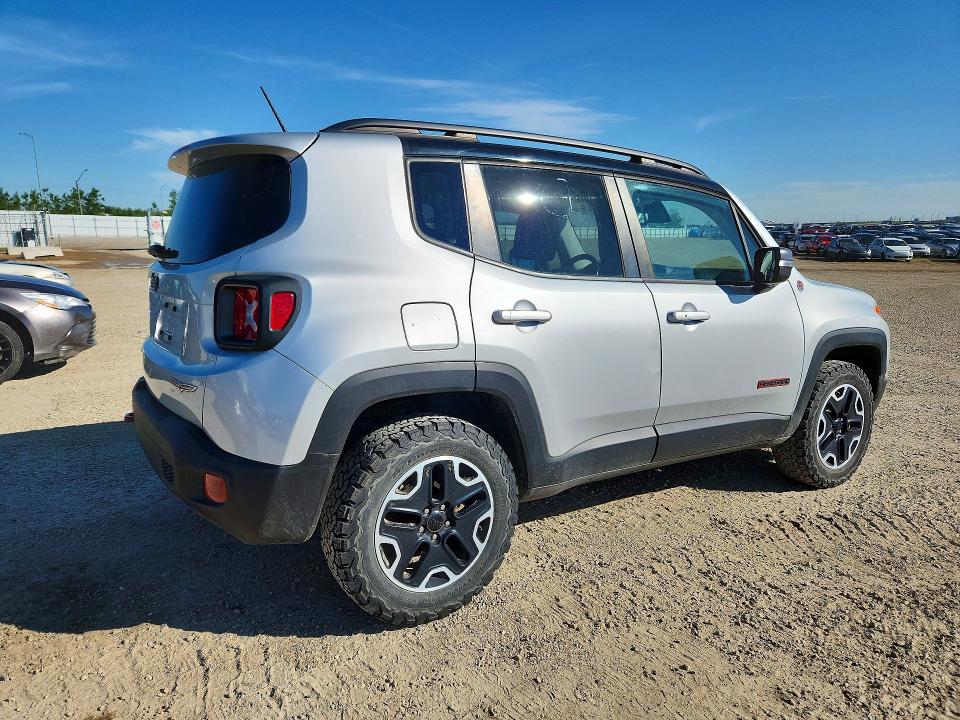 2016 Jeep Renegade VIN ZACCJBCT5GPE10082 COPART salvage auction — NORMAL WEAR, Ab - Bos - Active, sold $7,900 on 2026-07-09 (photo 3)