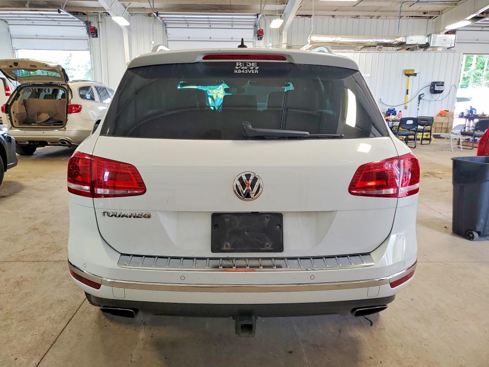 2017 Volkswagen VIN WVGRF7BP4HD001399 COPART salvage auction — FRONT END, Mn - Cert Of Title-Salvage, sold $2,600 on 2026-07-09 (photo 6)