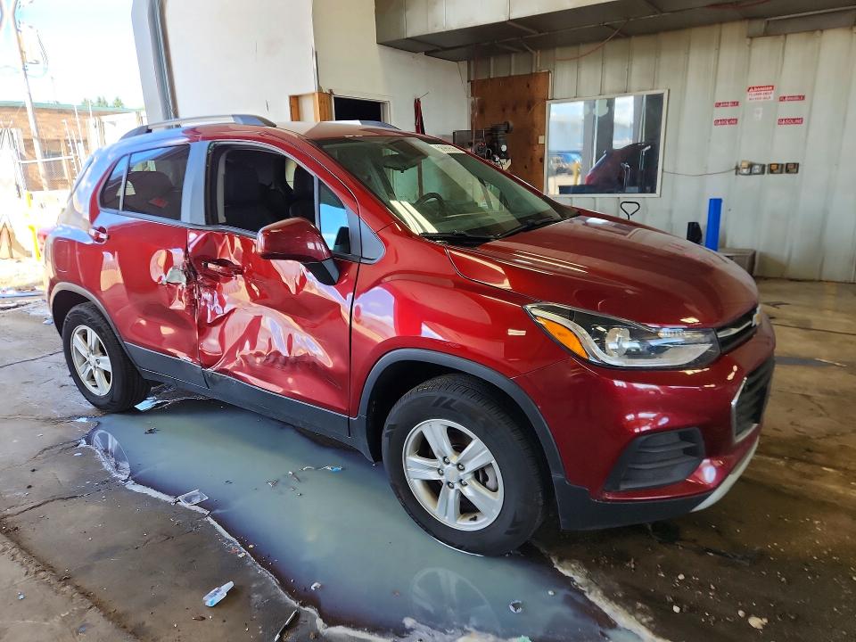 2022 Chevrolet Trax VIN KL7CJPSMXNB527846 COPART salvage auction — SIDE, Wi - Cert Of Title-Salvage Vehicle, sold $3,850 on 2026-07-06 (photo 4)