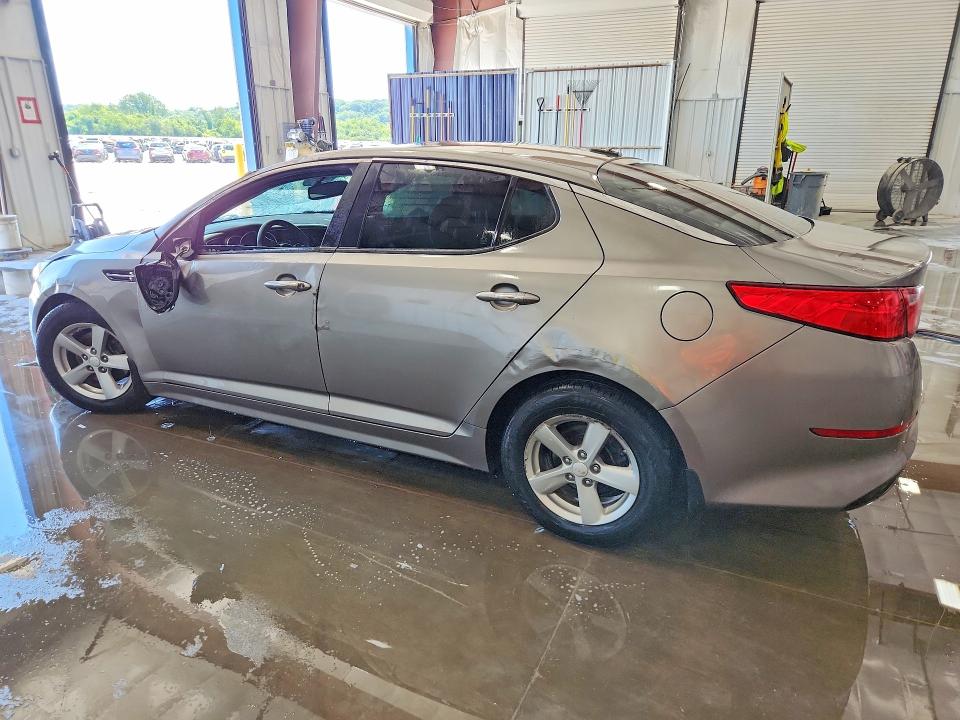 2014 Kia VIN 5XXGM4A72EG325843 COPART salvage auction — ROLLOVER, Il - Salvage Certificate, sold $900 on 2026-07-27 (photo 2)