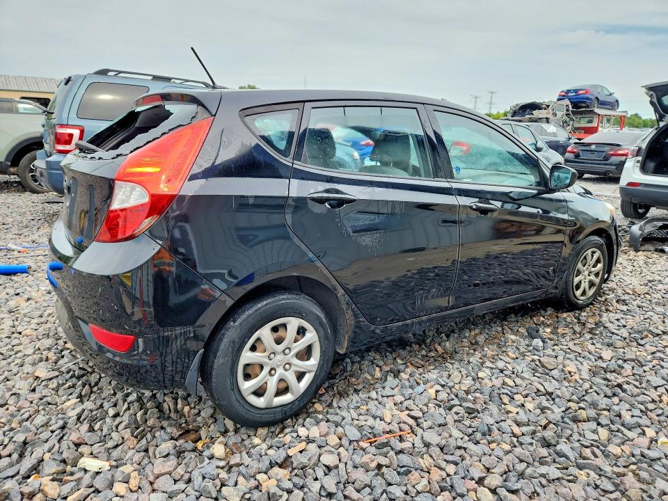 2013 Hyundai VIN KMHCT5AE0DU093852 COPART salvage auction — VANDALISM, Il - Salvage Certificate, sold $575 on 2026-07-27 (photo 3)
