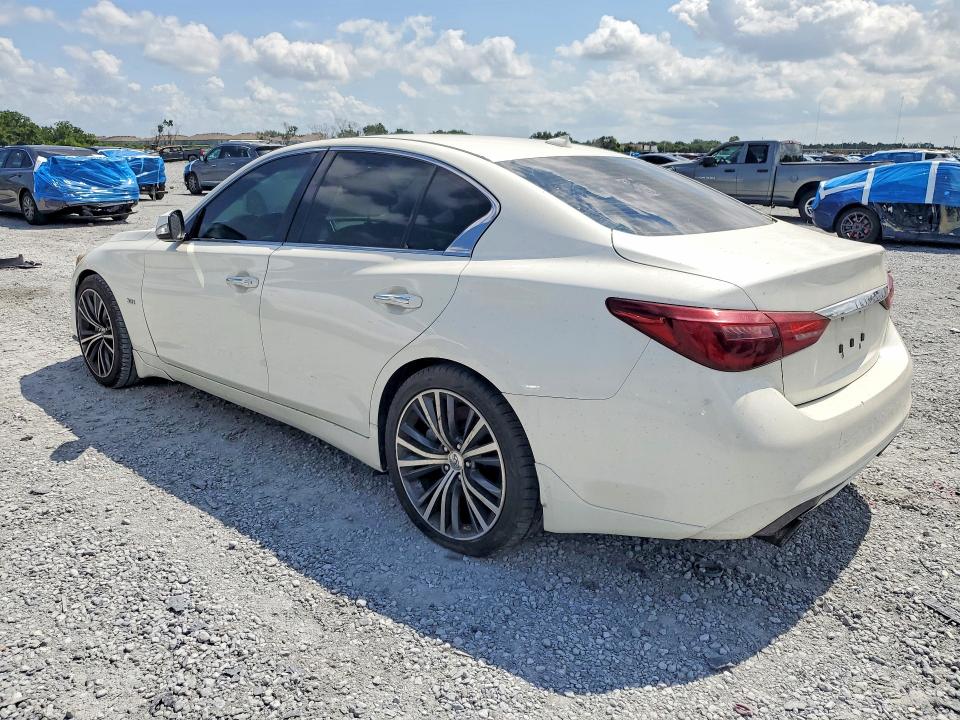 2018 Infiniti VIN JN1EV7AP3JM360503 COPART salvage auction — MINOR DENT/SCRATCHES, Fl - Certificate Of Title, sold $4,475 on 2026-07-27 (photo 2)