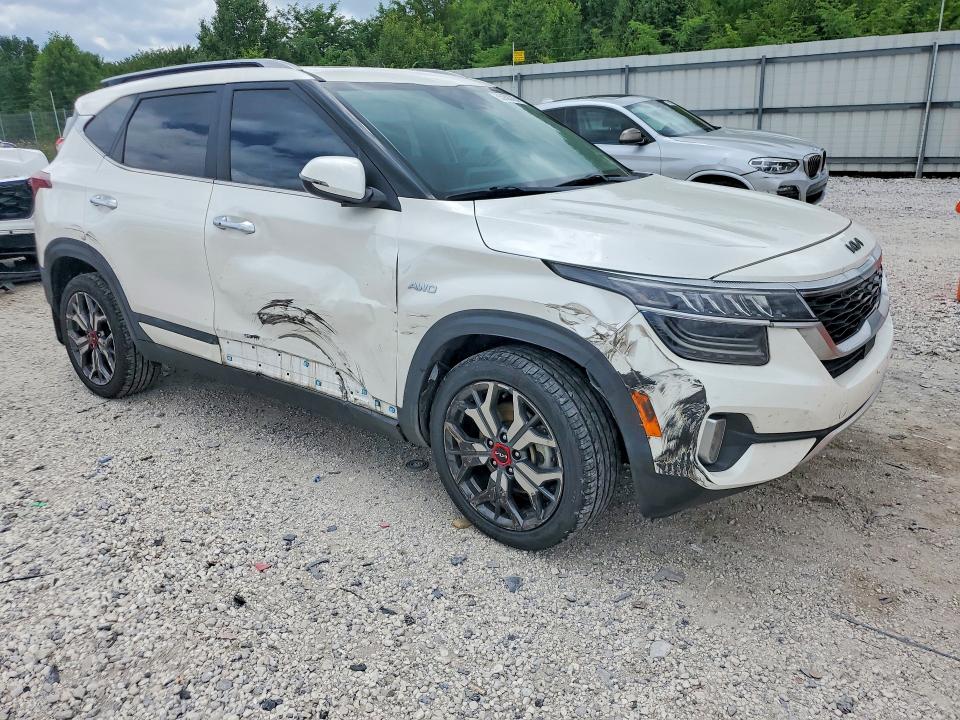 2023 Kia Seltos VIN KNDETCA20P7354780 COPART salvage auction — SIDE, Ar - Cert Of Title-Salvage, sold $5,200 on 2026-07-27 (photo 4)