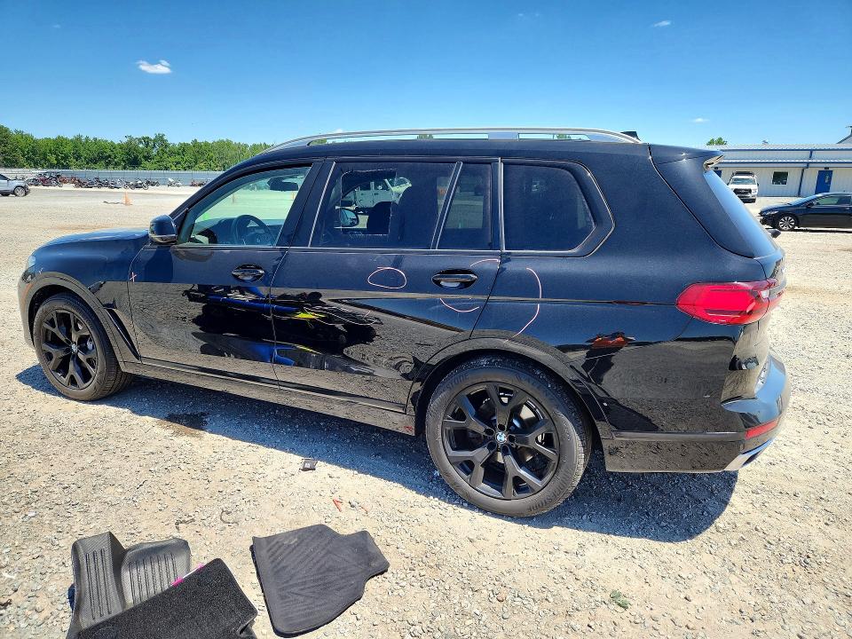 2021 BMW X7 VIN 5UXCW2C07M9H31532 COPART salvage auction — REAR END, Nc - Salvage Certificate Of Title, sold $275 on 2026-07-27 (photo 2)