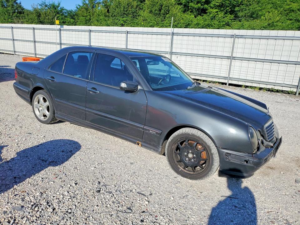 2001 Mercedes-benz E-class VIN WDBJF70J41B358582 COPART salvage auction — SIDE, AR - CERT OF TITLE-SALVAGE, sold $200 on 2026-07-20 (photo 4)
