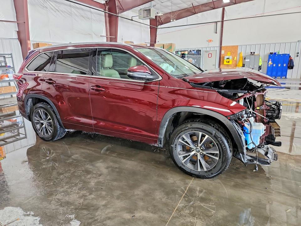 2016 Toyota Highlander VIN 5TDKKRFH6GS159942 COPART salvage auction — FRONT END, Il - Salvage Certificate, sold $3,300 on 2026-07-20 (photo 4)