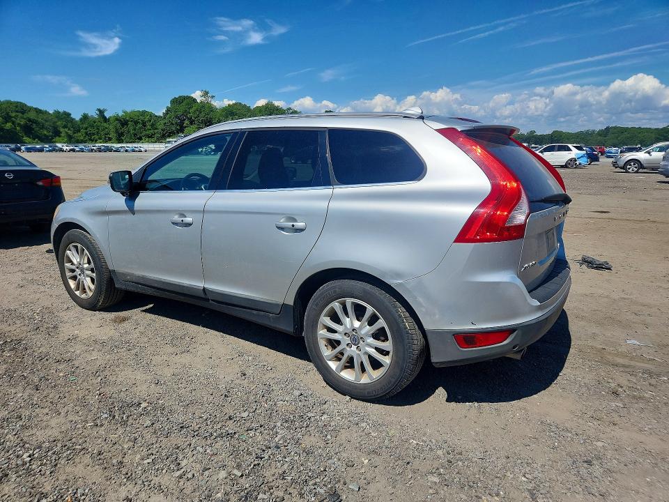 2010 Volvo Xc60 VIN YV4992DZ5A2019485 COPART salvage auction — MINOR DENT/SCRATCHES, Ma - Certificate Of Title, sold $775 on 2026-08-19 (photo 2)