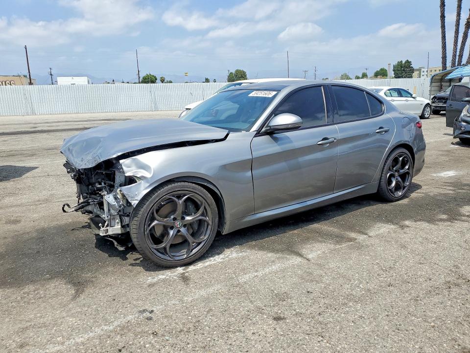2018 Alfa romeo Giulia VIN ZARFAECN2J7583021 COPART salvage auction — FRONT END, Ca - Salvage Certificate, sold $925 on 2026-07-31 (photo 1)