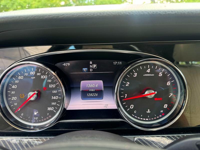 2017 Mercedes-benz E-class VIN WDDZF4JB5HA048053 COPART salvage auction — MINOR DENT/SCRATCHES, MA - CERTIFICATE OF TITLE (P), sold $9,900 on 2026-07-17 (photo 7)