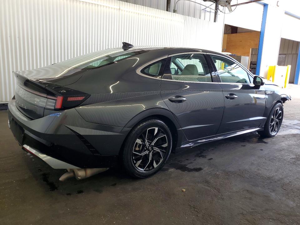 2025 Hyundai Sonata VIN KMHL64JA3SA429877 COPART salvage auction — FRONT END, Fl - Certificate Of Destruction, sold $4,500 on 2026-07-06 (photo 3)