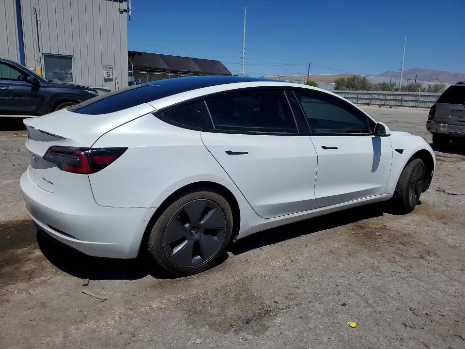 2022 Tesla Model 3 VIN 5YJ3E1EB8NF183946 COPART salvage auction — SIDE, Nv - Salvage Title, sold $6,700 on 2026-07-28 (photo 3)